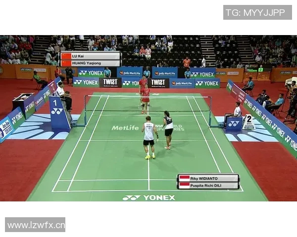 成都与深圳羽毛球队耐力对决赛后分析与反思