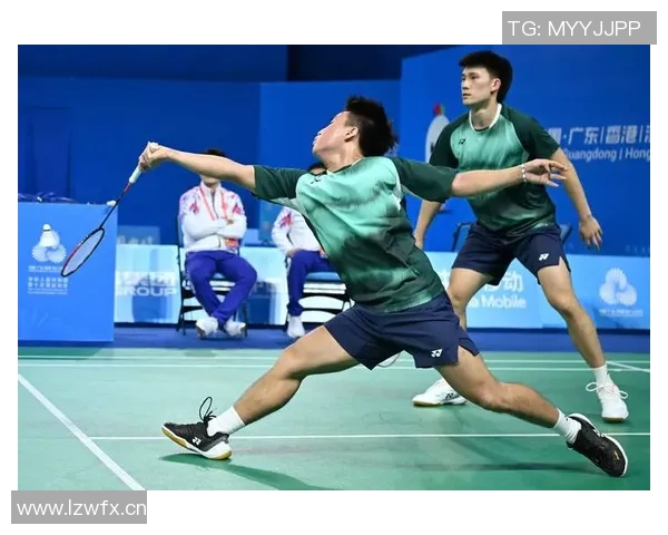 武汉羽毛球队荣登羽毛球状态排行榜首位展现强劲实力与团队凝聚力